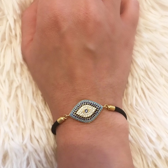 Lucky Eye Adjustable Bracelet - Picture 2 of 2